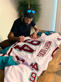 Shaun Weiss Signing